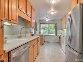 4106 221st Place SE 1072, Issaquah WA 98029