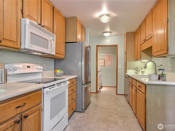 4106 221st Place SE 1072, Issaquah WA 98029