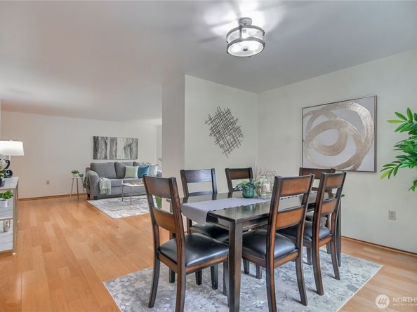 4106 221st Place SE 1072, Issaquah WA 98029