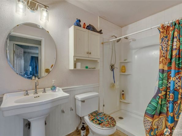 2820 Skyway Place, Auburn WA 98092
