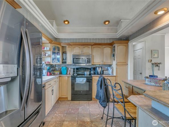 2820 Skyway Place, Auburn WA 98092