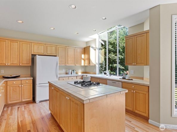 20807 40th Drive SE, Bothell WA 98021