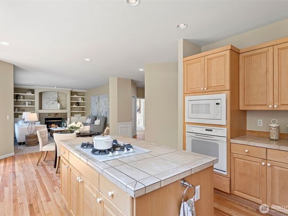 20807 40th Drive SE, Bothell WA 98021