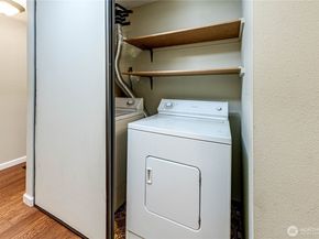 2210 NE 92nd Street 403, Seattle WA 98115