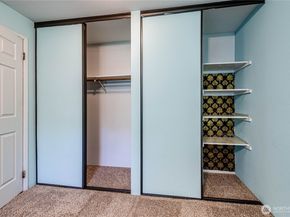 2210 NE 92nd Street 403, Seattle WA 98115
