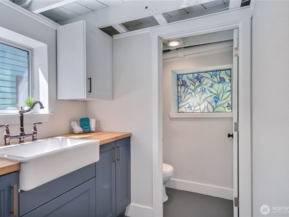 8605 Wallingford Avenue N, Seattle WA 98103