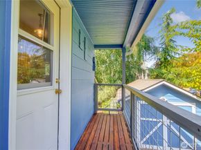 8605 Wallingford Avenue N, Seattle WA 98103