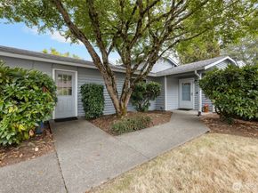 24812 110th Place SE 53D, Kent WA 98030