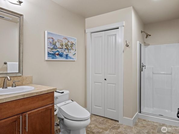 11985 Arbors Place, Mukilteo WA 98275