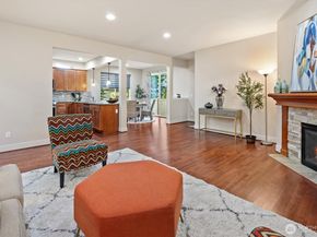11985 Arbors Place, Mukilteo WA 98275