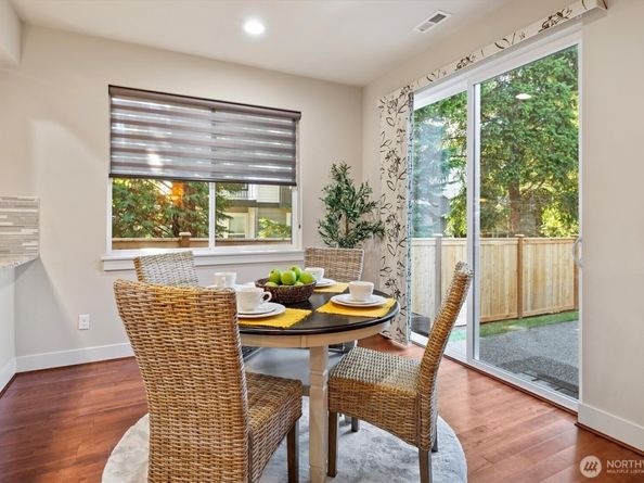 11985 Arbors Place, Mukilteo WA 98275