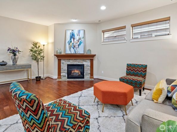 11985 Arbors Place, Mukilteo WA 98275