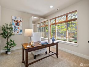 11985 Arbors Place, Mukilteo WA 98275