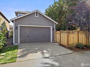 11985 Arbors Place, Mukilteo WA 98275