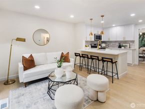 6516 NE 171st Place, Kenmore WA 98028