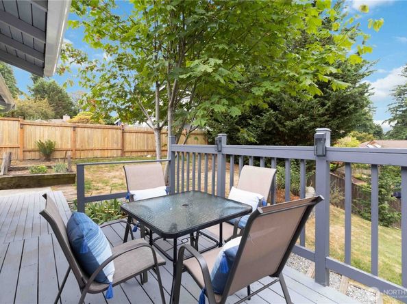 16203 142nd Avenue SE, Renton WA 98058