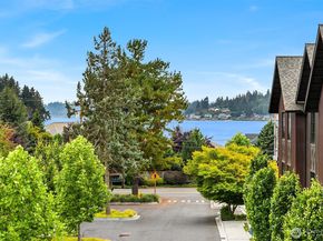 4566 Flying Goat Avenue NE C220, Bainbridge Island WA 98110