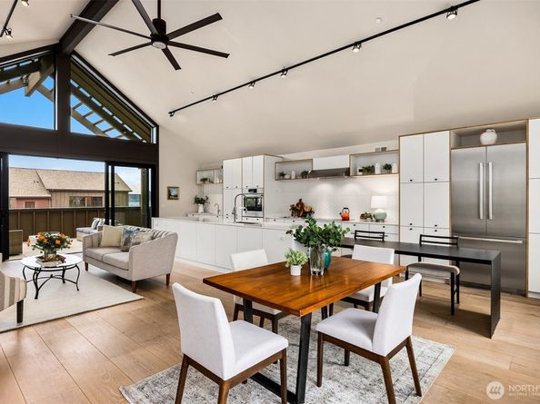 4566 Flying Goat Avenue NE C220, Bainbridge Island WA 98110