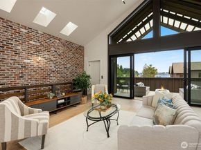 4566 Flying Goat Avenue NE C220, Bainbridge Island WA 98110