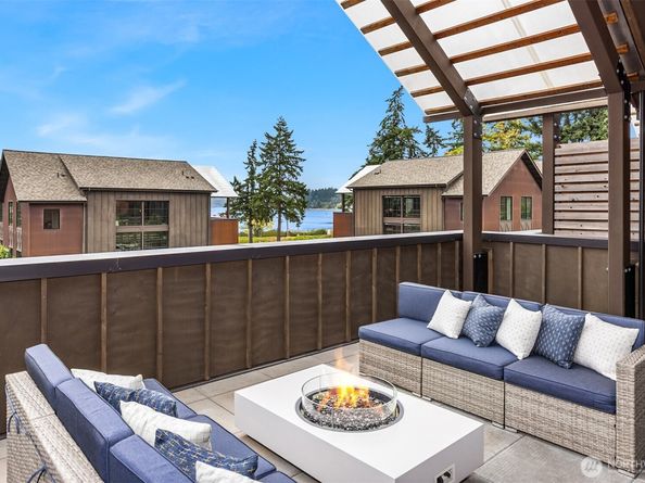 4566 Flying Goat Avenue NE C220, Bainbridge Island WA 98110