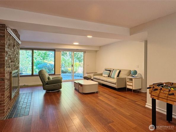 4448 144th Avenue SE, Bellevue WA 98006