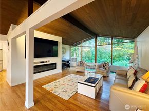 4448 144th Avenue SE, Bellevue WA 98006