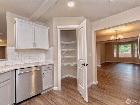 31823 44th Avenue S, Auburn WA 98001