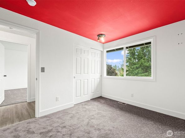 2840 SW 342nd Street, Federal Way WA 98023