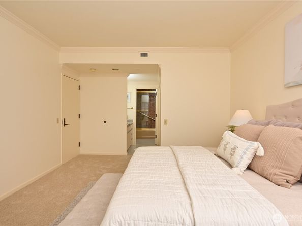 1301 Spring Street 6D, Seattle WA 98104