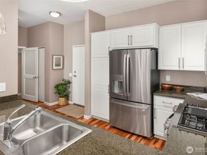 375 Kirkland Avenue 327, Kirkland WA 98033