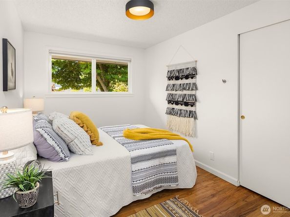 1333 9th Avenue N, Edmonds WA 98020