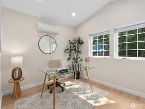 320 B NW 51 Street, Seattle WA 98107