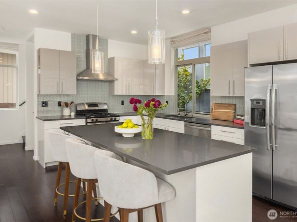 2232 NW 62nd Street, Seattle WA 98107