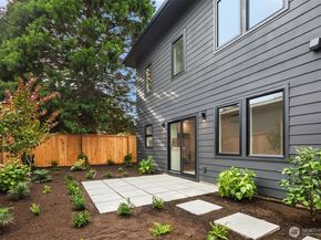 12717 Dayton Avenue N, Seattle WA 98133