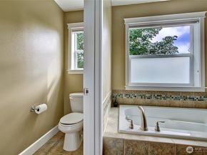 20208 81st Place NE, Kenmore WA 98028