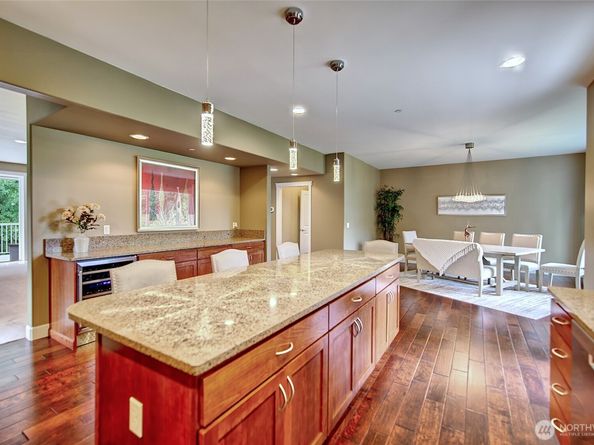 20208 81st Place NE, Kenmore WA 98028