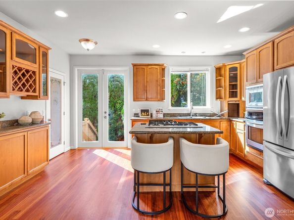 376 Graham Avenue NE, Renton WA 98059