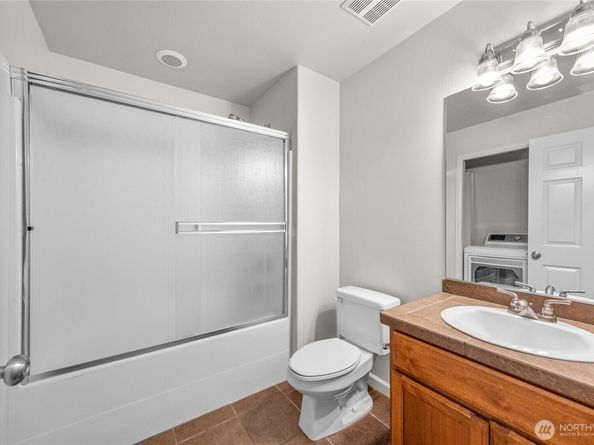 376 Graham Avenue NE, Renton WA 98059