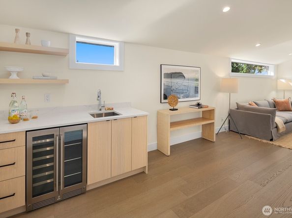 3814 NE 89th Street, Seattle WA 98115