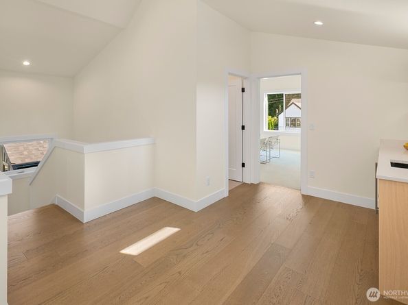 3814 NE 89th Street, Seattle WA 98115