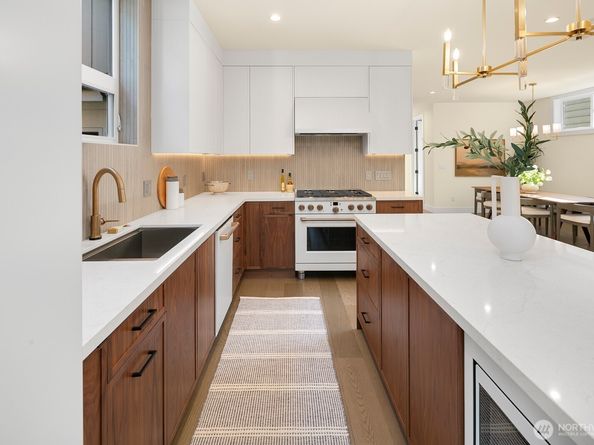 3814 NE 89th Street, Seattle WA 98115