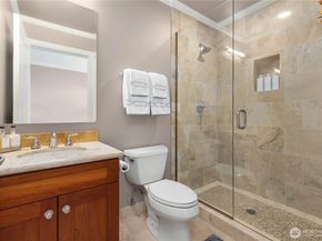 726 Boylston Avenue E 9, Seattle WA 98102