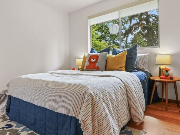 4315 NE 58th Street, Seattle WA 98105
