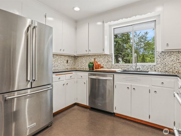 4315 NE 58th Street, Seattle WA 98105