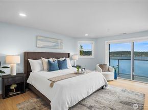 670 W Lake Sammamish Parkway NE, Bellevue WA 98008
