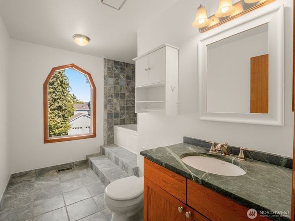 16515 126th Avenue NE, Woodinville WA 98072