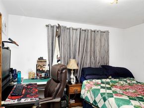 22304 113th Place SE, Kent WA 98031