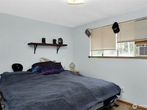 22304 113th Place SE, Kent WA 98031