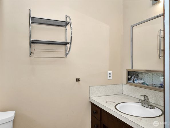 22304 113th Place SE, Kent WA 98031