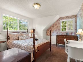 18814 75th Avenue W, Lynnwood WA 98036